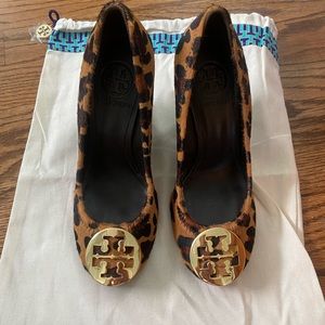 Tory Burch, Sophie Leopard Calf Hair Wedges size 6 6M NWOT